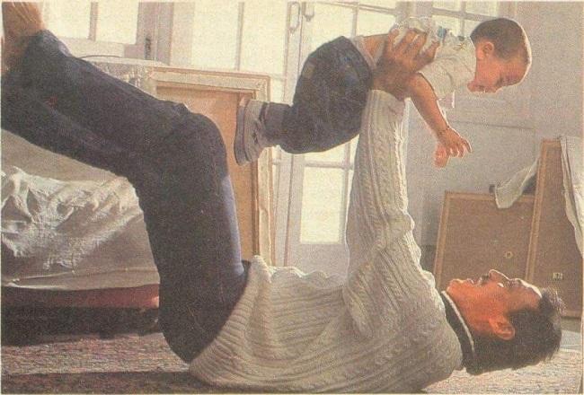 Tiger Shroff completed his schooling from American School of Bombay. He is skilled in martial arts, gymnastics and dance.