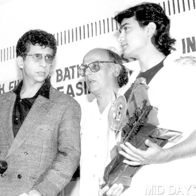 Aamir Khan with Naseeruddin Shah and Mahesh Bhatt at an event