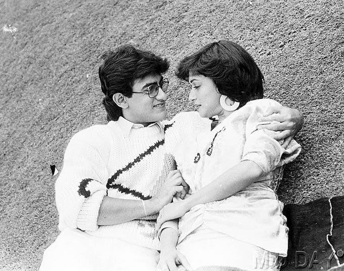Aamir Khan with Madhuri Dixit in Deewana Mujh Sa Nahin