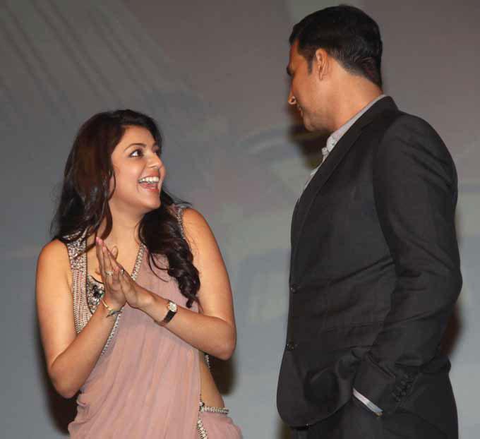 20 spoons for Kajal!: Kajal Aggarwal, who featured with Akshay Kumar in Special 26, had a hard time getting over her co-star's antics. During an event in Nagpur, Akshay put something heavy in her bag. Kajal didn't pay too much heed as the room was too crowded and the interactions with the media were on. Once the interactions were over, Kajal and the rest of the cast proceeded towards the exit where she was stopped by the security. The actress was taken aback but proceeded to open her bag. The security guard found 20 steel spoons. Onlookers couldn't stop laughing as the guard told Akshay, 'Sahab mil gaya!'