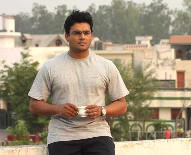 The South superstar, who played one of the idiots in Rajkumar Hirani`s `3 Idiots` (2009), was in pain thanks to a knee injury he suffered during the film`s shooting. Madhavan was playing badminton with some students in the campus during the shoot of the film and suffered this injury. Even in some portions of the film, Madhavan is seen wearing a knee bandage. The South superstar, who played one of the idiots in Rajkumar Hirani`s `3 Idiots` (2009), was in pain thanks to a knee injury he suffered during the film`s shooting. Madhavan was playing badminton with some students in the campus during the shoot of the film and suffered this injury. Even in some portions of the film, Madhavan is seen wearing a knee bandage.