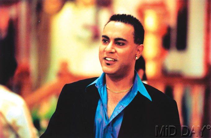 Baba Sehgal: He rocked the singing scene with his rap. There was a time in the 90s when all music channels used to play his songs repeatedly in a day. His popularity even landed him a leading role in the film Miss 420 (1998). Popular songs: Thanda Thanda Paani and Dil Dhadke (album 'Thanda Thanda Pani'), Manjula (album Dr Dhingra).