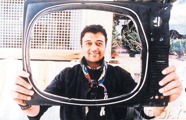 Lucky Ali: Son of late comedian Mehmood, he stormed onto the pop scene with his debut album 'Sunoh' (1996), which is still considered among the best in the genre. The song Sanam from the album remains fresh even today. He made it big in playback singing as well with Kaho Naa... Pyaar Hai (2000) before stepping away from the competition. Popular songs: Anjaani Raahon Mein Tu Kya, Teri Yaadein, Dekha Hai Aise, Kabhi Aisa Lagta Hai, Na Tum Jaano Na Hum, Ek Pal Ka Jeena.