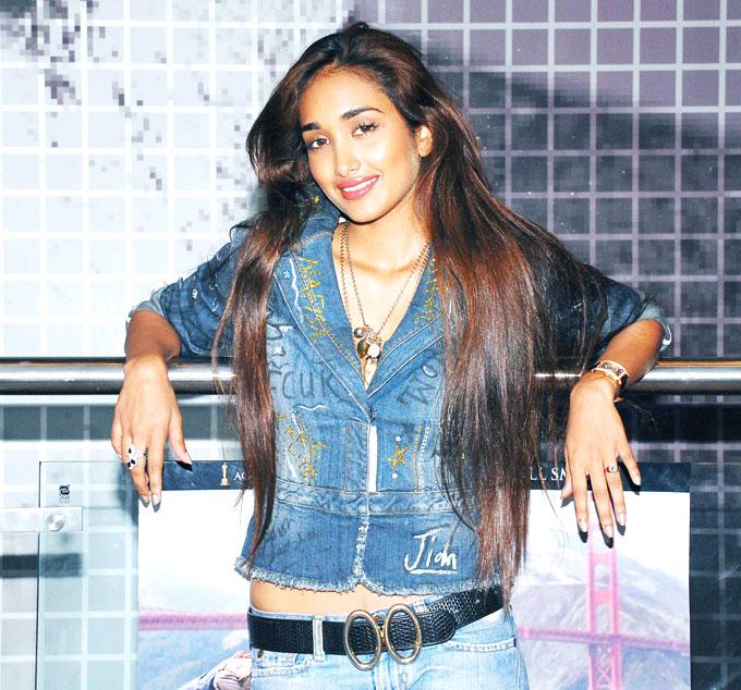 On June 3, 2013, Jiah Khan was found dead in her flat in Juhu, Mumbai, after hanging herself. The case is under probe by CBI.
