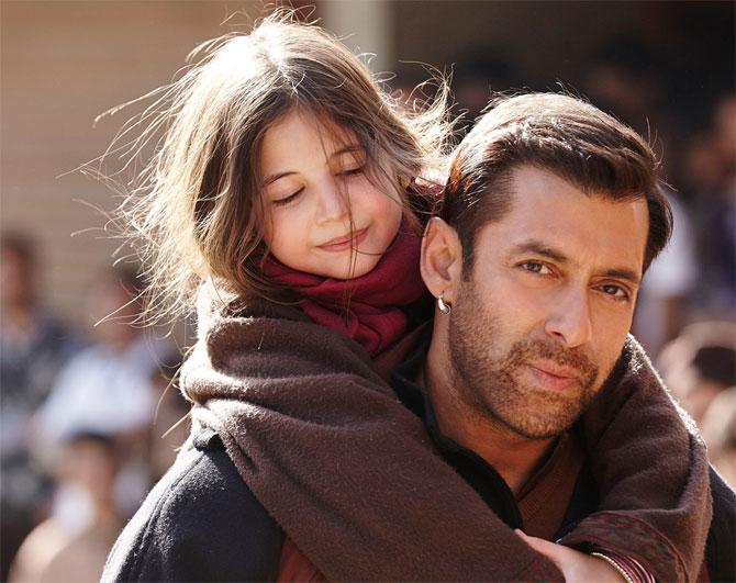 Bajrangi Bhaijaan (2015): After the grand success of Kabir Khan-Salman Khan's collaboration Ek Tha Tiger, Bajrangi Bhaijaan too became a successful venture. The film was Eid's biggest release so far in terms of Box Office collection. Bajrangi Bhaijaan made it to the 300 crore club and has set a benchmark for Eid releases as it collected 321 crores net.