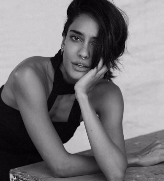 Lisa Haydon is truly leading a perfectly balanced life and we love her approach towards life.