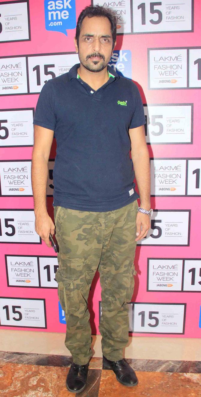 Dangri jeans cheap jabong