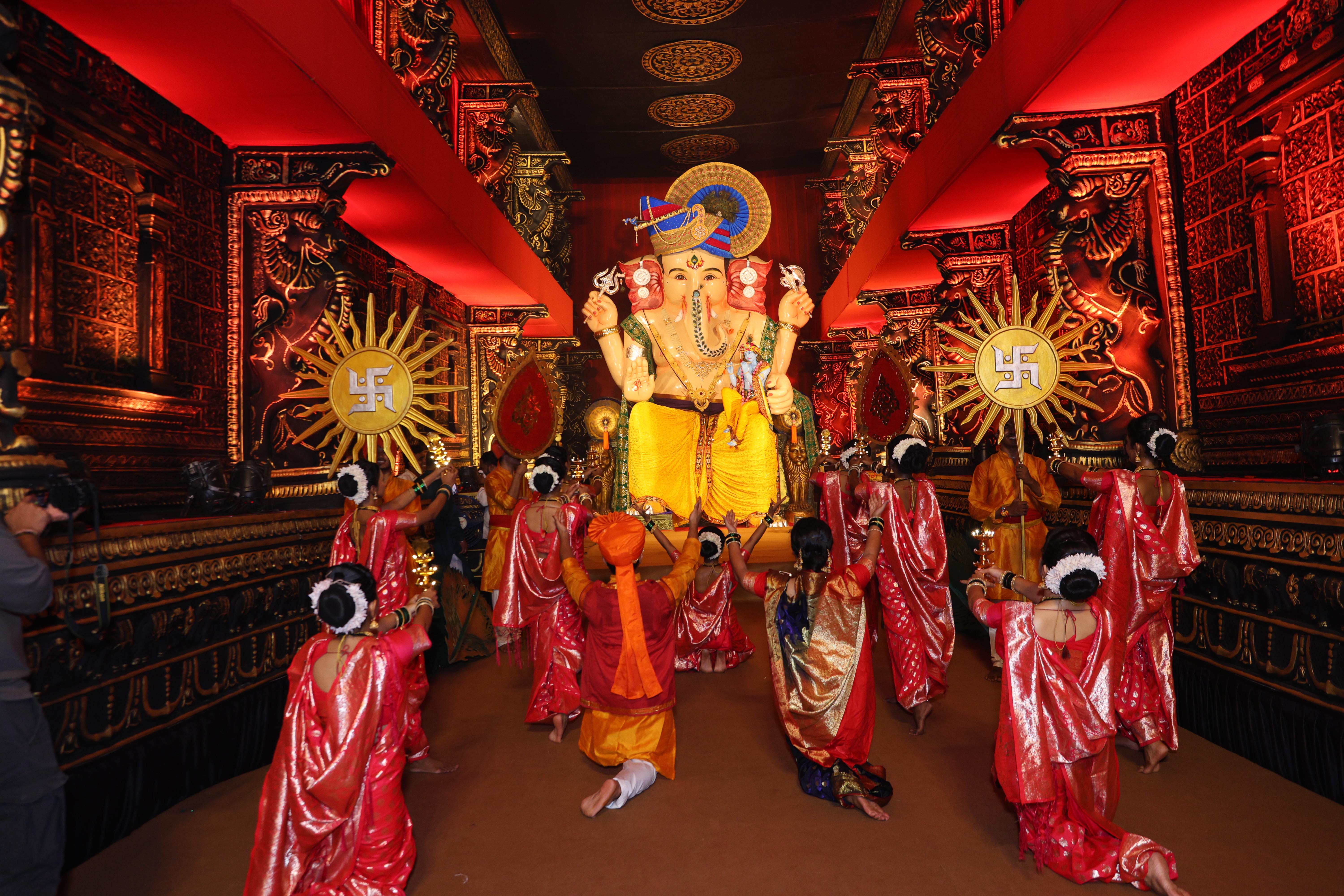 Girgaon Cha Raja (Nikadwari Lane Sarvajanik Shree Ganeshotsav Mandal)