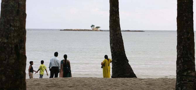 Located around 2 km away of the city of Port Blair, Ross Island once served as the administrative headquarters of the British. The island is a signifcant attraction for history buffs. To get to the Ross Island, take a ferrty ride from the Water Sports Complex at Port Blair