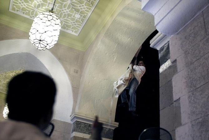 Photos from outside of the Taj Mahal Hotel served as a symbol of the horror that had ensued on the fateful day of November 26, 2008.