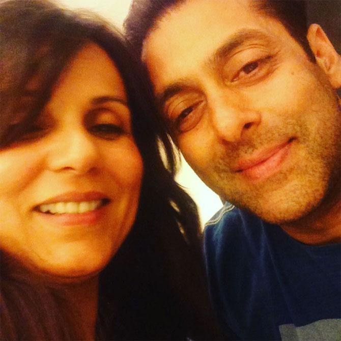 Anjali Hooda with Salman Khan. On her Instagram page, Anjali Hooda Sangwan captioned this image as: #antiobesityday #salmankhan #worshipbody #beingfit #healthynotskinny #beingactive #stayglamorous #beinghealthy