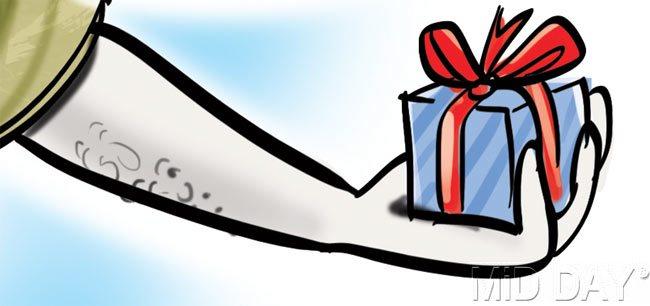 Just rewards  Bakshish Dyava Lagel  One of the oldest tricks in the book, but clearly among the most used and most successful, this phrase gets the message across in a very clear manner. Asking for a reward, as opposed to asking for money directly, helps maintain the u2018purityu2019 of tasks such as delaying chargesheets, ignoring evidence and the like.