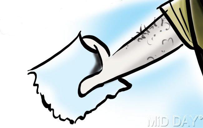 Ball's in your court  Kay Karaycha Ahe Bola  This is the most common phrase used by the traffic police while demanding money. They wonu2019t tell you what they want, but include you in the decision-making. They will tell you the fine is, say, R400, and just before writing the challan, use the phrase, which means u2018tell me what you want to dou2019. Smart vehicle owners get the hint, pay a smaller sum, which is pocketed by the cop and the government coffers remain empty. Win-win?