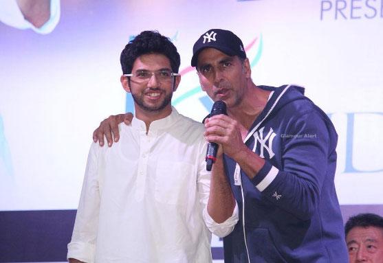 Aaditya Thackeray shares a good bond with Bollywood actor Akshay Kumar. Thackeray had appreciated Akshay's initiatives such as free self-defence classes for women, 100 sanitary pad vending machines and other social contributions.