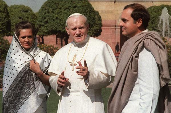 Pope John Paul II meets Rajiv Gandhi and Sonia at the beginning of his ten-day visit to India on 01 February 1986 in New Delhi.