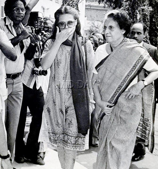 Sonia Maino and Rajeev Gandhi married in 1968, in a Hindu ceremony, following which she moved into the house of her mother-in-law and then Prime Minister, Indira Gandhi