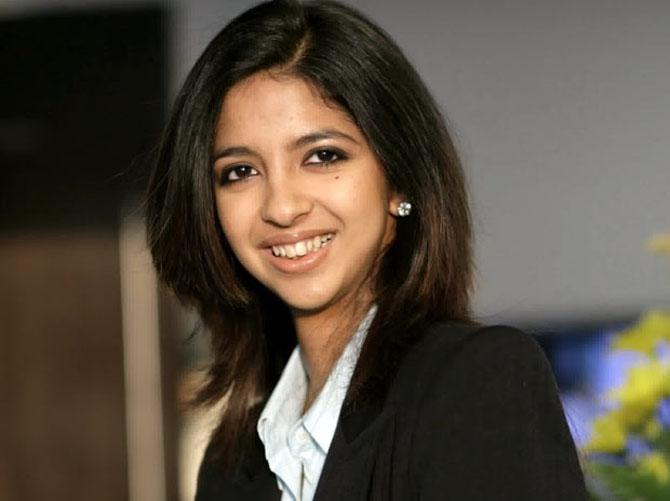 Piramal group heiress and daughter of Ajay Piramal, Nandini Piramal is both pretty and smart. Piramal is a graduate in BA (Hons.) from Hertford College, Oxford University and is an MBA of the Stanford Graduate School of Business. Prior to joining Stanford, Piramal worked with McKinsey and Company as a Business Analyst, during which time she worked on numerous business projects, including Purchase and Supply Management, Growth Strategy and Information Technology Strategy of various corporates. Currently, Nandini Piramal heads the Human Resources division of Piramal Enterprises. She is married to Peter D'Young and the couple have 2 kids. Pic/Youtube