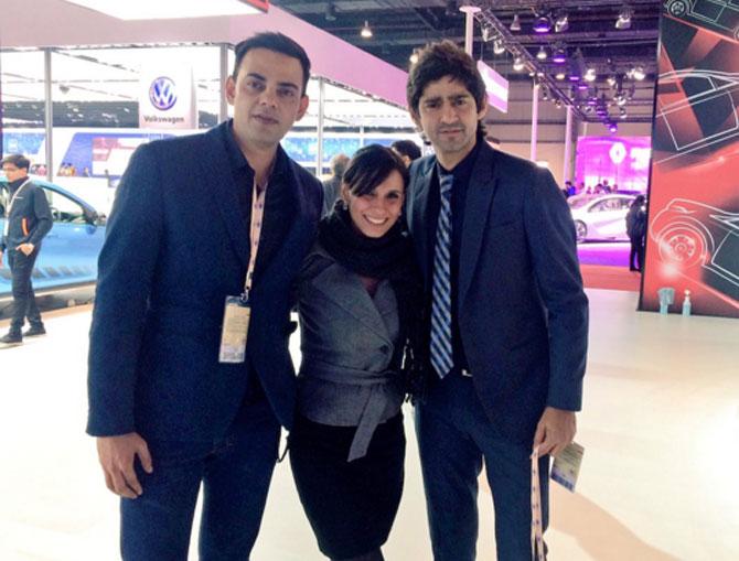 VJ-actor Gaurav Kapur (right), VJ Ramona and VJ and Bollywood actor  Cyrus Sahukar (left) at Auto Expo 2016 in Greater Noida on Wednesday.