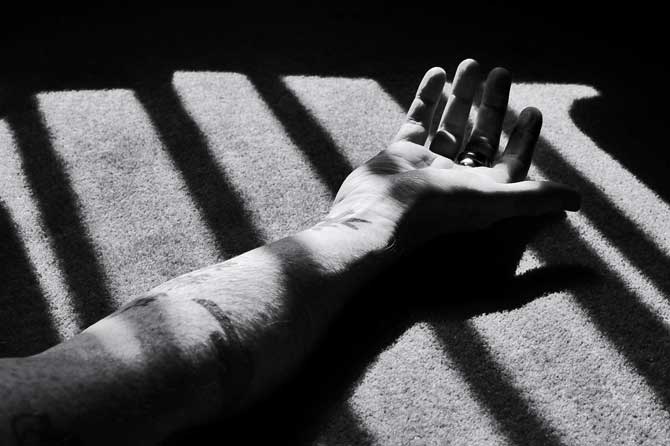 A woman in Mathura district allegedly killed her husband after he opposed her extra-marital relationship with one of their relatives. The woman, 45-years-old, and a mother of six killed her husband after he raised an objection to her illicit relationship. During interrogation, the woman confessed that she strangled and killed her husband when he was sleeping in their home