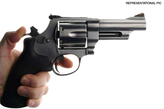 A bank security guard was shot dead by unidentified assailants outside a bank in Uttar Pradesh's Pratapgarh in April 2017 as they tried to loot the cash. The security guard was unloading cash outside the Pariyava branch of the State Bank of India, when robbers, trying to rob the cash trunk, shot him six times from close range. The robbers had to however flee empty-handed as passersby and bank employees rushed to the spot after hearing the gunshots