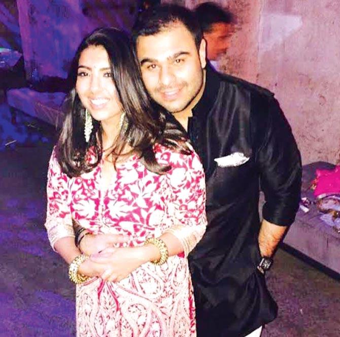 Business heirs, Sonam Vaswani and Navin Fabiani tied the knot in a grand ceremony based out of Vienna in June 2017. Sonam wore red pure silk embellished lehenga designed by Manish Malhotra as she walked down the aisle while Navin wore a beige sherwani. Complete with a Viennese ball, the fairy tale wedding was an occasion to remember.