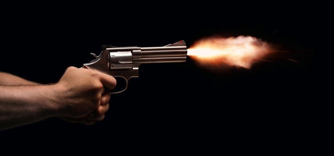 In October 2016, the bodyguard of Tanasha, who is also a prime witness in his murder case, was attacked by a group at Shivaji Nagar in Govandi. When a police constable deputed for his protection intervened, he was brutally assaulted as well. The bodyguard told the cops that he feared for his life and that people associated with Zaffar Razi Aslam Khan alias Abbas, an arrested accused attacked him. The Shivaji Nagar police registered a case of assault. The incident occurred when the witness, who owns a gas agency, was on his way to work, riding in a tempo