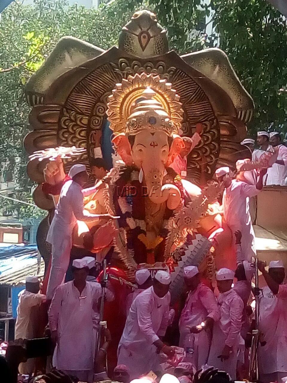 Among the early starters for the immersion in the city were the Ganesh Galli Mandal and Lalbaughcha Raja which attracted lakhs of devotees during the Ganesh festival
