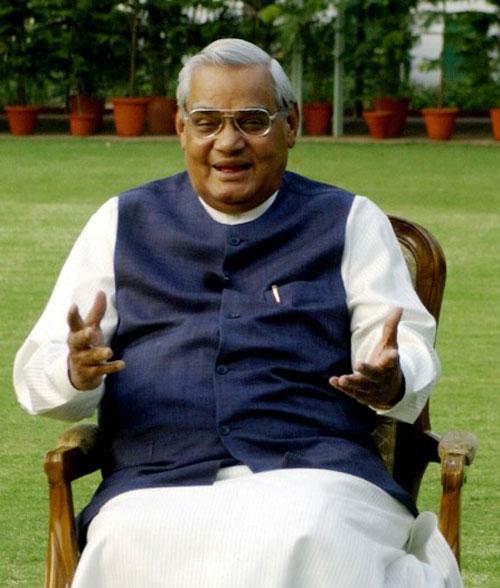 Atal Bihari Vajpayee: The former Prime Minister of India was completely committed to politics and decided to remain a bachelor. After serving as Prime Minister of India for only 13 days in 1996, Vajpayee had to resign because of lack of support.  After being re-elected in 1998, Vajpayee suffered yet another setback after 13 months in power when the All India Anna Dravida Munnetra Kazhagam (AIADMK) under Jayalalithaa withdrew its support to the government. However, in 1999, Vajpayee was reelected and he went on to become the first head of government from outside the Congress party to serve a full five-year term. On 25 December 2014 Atal Bihari Vajpayee was conferred with the Bharat Ratna award, India's highest civilian honour. Vajpayee, who passed away in August 2018 at the age of 93, has an adopted daughter Namita