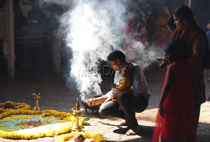 A devotee offers prayers to Lord Shiva on the occasion of Mahashivaratri in Mumbai on Monday. Pic/ Sameer Markande