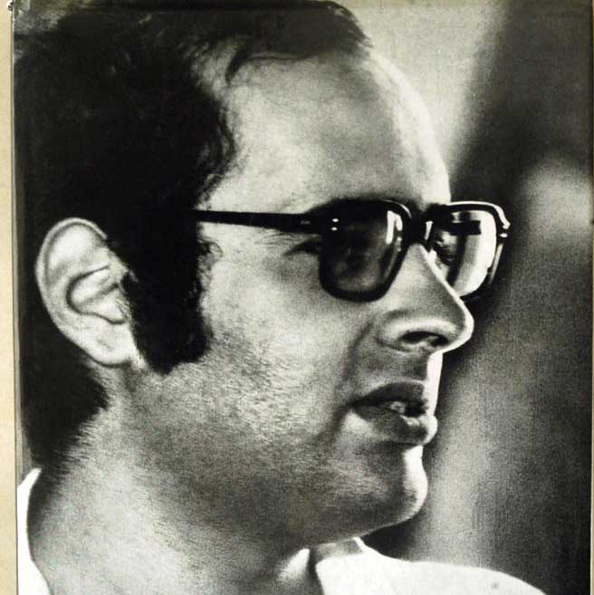 Even if we leave Emergency apart, Sanjay Gandhi remained a controversial person. Former PM I.K. Gujral once resigned from the Ministry of Information and Broadcasting, apparently because he did not like receiving orders from Sanjay, who was an unelected person.