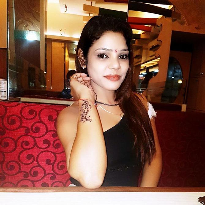 महज़ 6000 रूपये के लिए हुआ एक्ट्रेस का खून, लेकिन दुबई की एक शर्ट से खुल गई कातिल की पोल 3 Kritika Chaudhary'S Suspicious Death