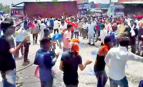 Five persons were killed on June 6, as the farmers' agitation turned violent in Mandsaur district of Madhya Pradesh, prompting the authorities to clamp curfew in the trouble-hit area. Some eyewitnesses alleged that the victims sustained bullet wounds but district authorities denied that there was any firing by police on protesters. A magisterial inquiry has been ordered into the deaths, Mandsaur Collector S K Singh said, adding that police categorically told him that they didn't fire at the protesters. The deceased were identified as Kanhaiyalal Patidar, Bablu Patidar, Chain Singh Patidar, Abhishek Patidar and Satynarayan. Curfew has been imposed in Pipalya Mandi police station area where the incident took place, while prohibitory orders restricting movement under section 144 of CrPC have been imposed in rest of the district. According to eyewitnesses, protesting farmers torched vehicles and indulged in stone pelting in Parshvanath area under Pipaliya Mandi police station limits. Five persons were killed on June 6, as the farmers' agitation turned violent in Mandsaur district of Madhya Pradesh, prompting the authorities to clamp curfew in the trouble-hit area. Some eyewitnesses alleged that the victims sustained bullet wounds but district authorities denied that there was any firing by police on protesters. A magisterial inquiry has been ordered into the deaths, Mandsaur Collector S K Singh said, adding that police categorically told him that they didn't fire at the protesters. The deceased were identified as Kanhaiyalal Patidar, Bablu Patidar, Chain Singh Patidar, Abhishek Patidar and Satynarayan. Curfew has been imposed in Pipalya Mandi police station area where the incident took place, while prohibitory orders restricting movement under section 144 of CrPC have been imposed in rest of the district. According to eyewitnesses, protesting farmers torched vehicles and indulged in stone pelting in Parshvanath area under Pipaliya Mandi police station limits.