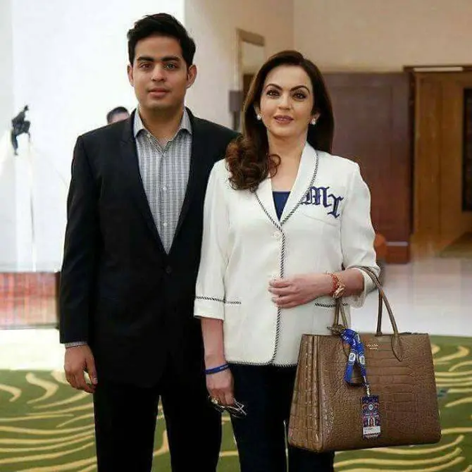 Akash is often spotted assisting his mother Nita Ambani in business matters. The mother-son duo share a close connect. Pic/Facebook