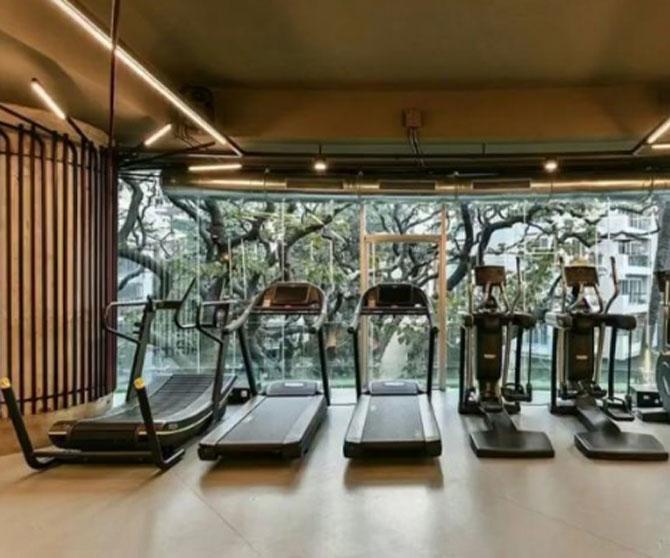 The Body sculptor gym at Juhu is another celebrity favourite. The gym offers customised plans to meet every member's fitness needs
