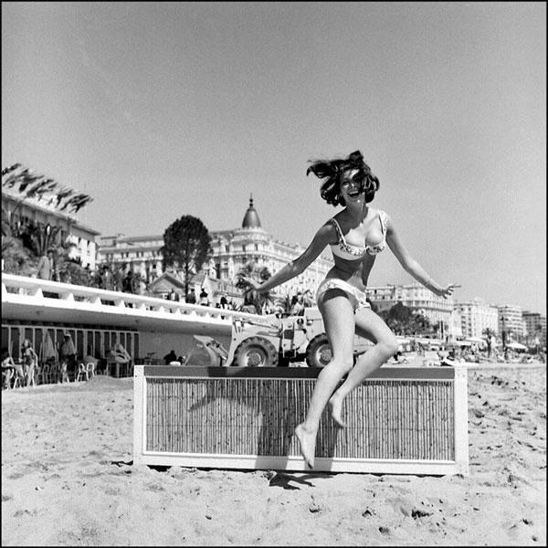 Picture dated May 1962 of French actress Mercedes Moline posing on the beach in Cannes during Cannes Film festival
