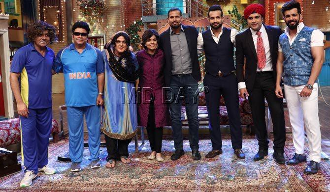 Pathan Brothers with cast of 'The Drama Company'