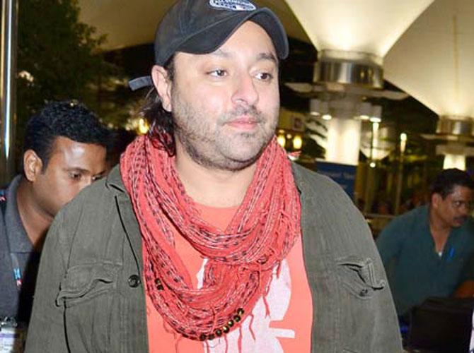 High-flying Indian-American hotelier Vikram Chatwal was arrested for trying to torch two dogs outside his New York condo. He stormed up to two Jack Russell Terriers being walked outside his home at about 11.30 a.m. and singed the dogs' fur with a blow torch that he put together from an aerosol can and a lighter.