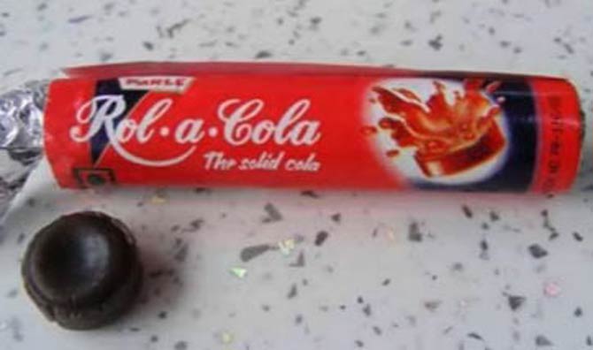 Rol-a-Cola: This iconic invention was the only time when coca cola was meant for chewing and not drinking, because these black solid candies tasted like the fizzy drink coca cola. Though coca cola exists, Rol-a-Cola is no more