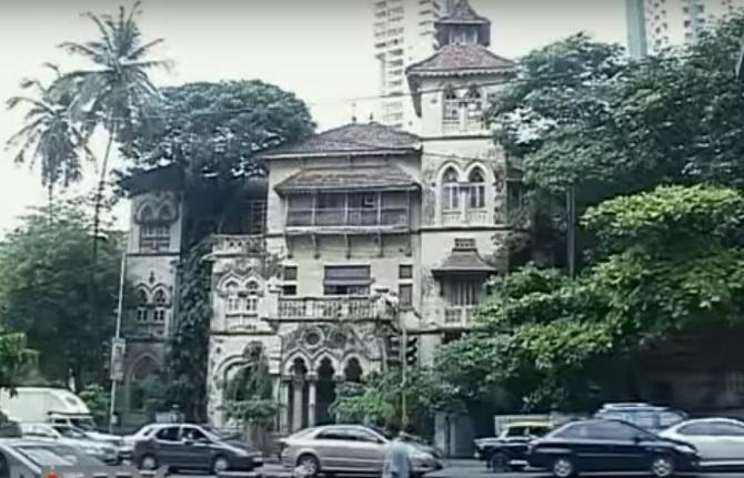 Napean Grange, which once belonged to the Kapadia family, was recently purchased by the Runwal Group for Rs 270 crore. The two-storey bungalow also consists of an outhouse and servants' quarters. Pic/Youtube Screengrab