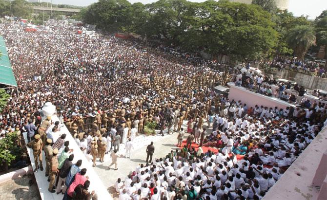 The last rites ceremony of Puratchi Thalaivi Amma were conducted at MGR Memorial, Marina Beach. Pic/AIADMK Twitter 