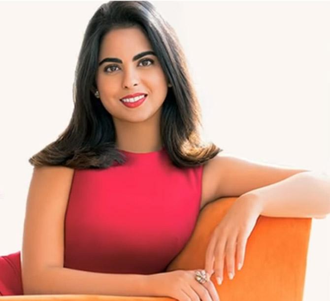 Isha Ambani oversees the branding and management segments of AJIO, which is a subsidiary of Reliance Retail. Although she is one of the youngest billionaire heiresses, Isha Ambani has managed to carve a name for herself in the world of business.