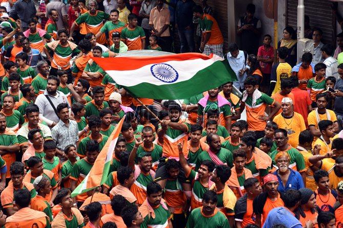 Groups of revellers -- or Govindas as they are popularly known -- went around various venues singing 'Govinda Ala Re, Ala, Zara Matki Sambhal Brij Bala' to the accompaniment of drums and music as huge crowds of excited onlookers welcomed them.