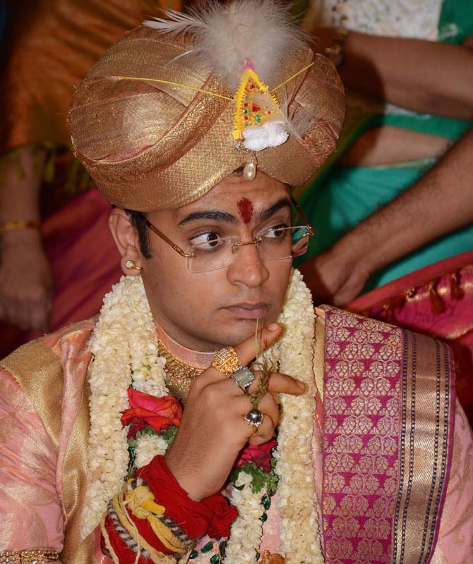 Yaduveer was adopted on February 23, 2015, and crowned as the 27th titular Maharaja on May 28, 2015. He is the grandson of princess Gayathri Devi, eldest sister of Srikantadatta and eldest daughter of the last reigning Maharaja Jayachamarajendra Wodeyar. Pic/AFP
