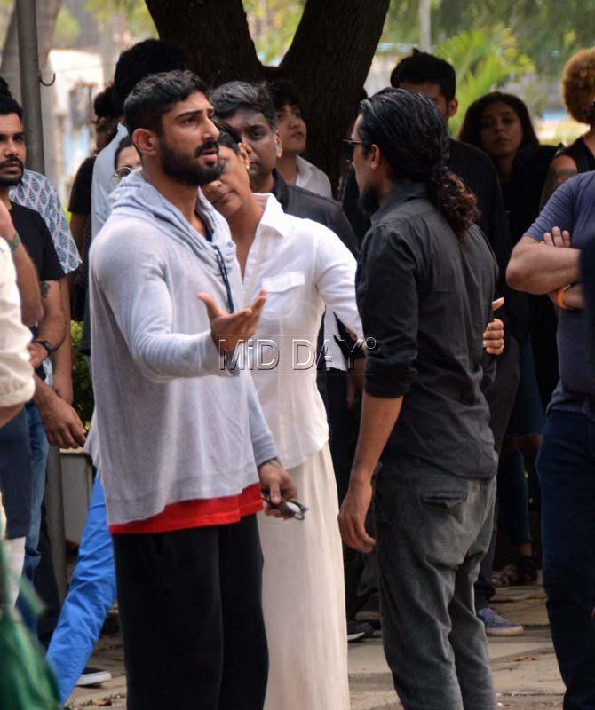 Prateik Babbar at pianist Karan Joseph's funeral in Bandra. Mumbai