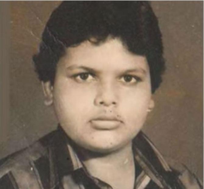 Devendra Fadnavis enrolled at Government Law College, Nagpur after completing his 12th standard, for a five-year integrated law degree, and graduated in 1992. Fadnavis also has a post-graduate degree in Business Management and a diploma in Methods and Techniques of Project Management from DSE (German Foundation for International Development), Berlin. Pic source/ YouTube