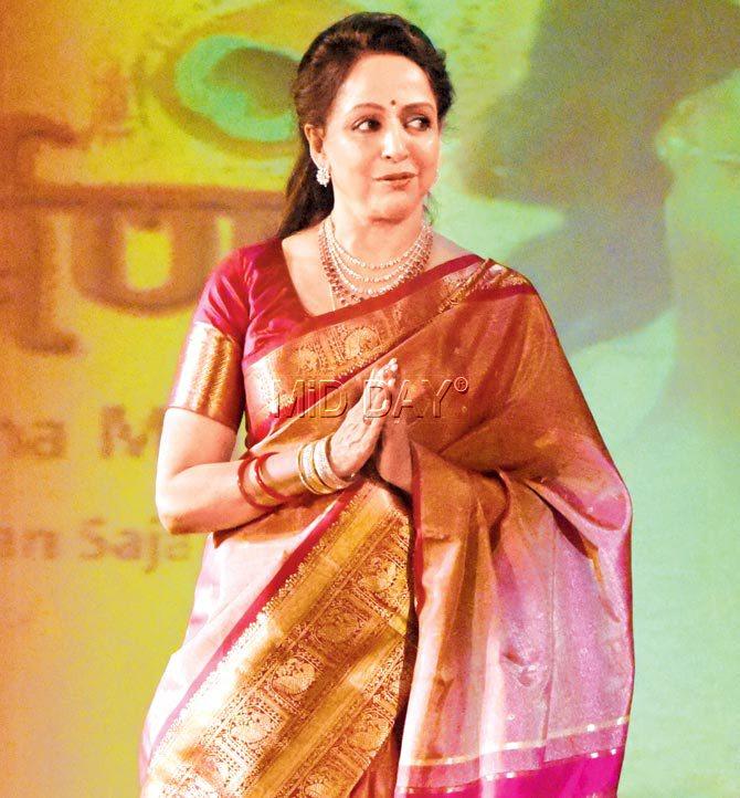 From 2003 to 2009, Hema Malini was elected to the Rajya Sabha, the upper House of parliament, as a representative of the Bharatiya Janata Party. In 2014, Hema Malini then became a member of the Lok Sabha. Pic/ File photo