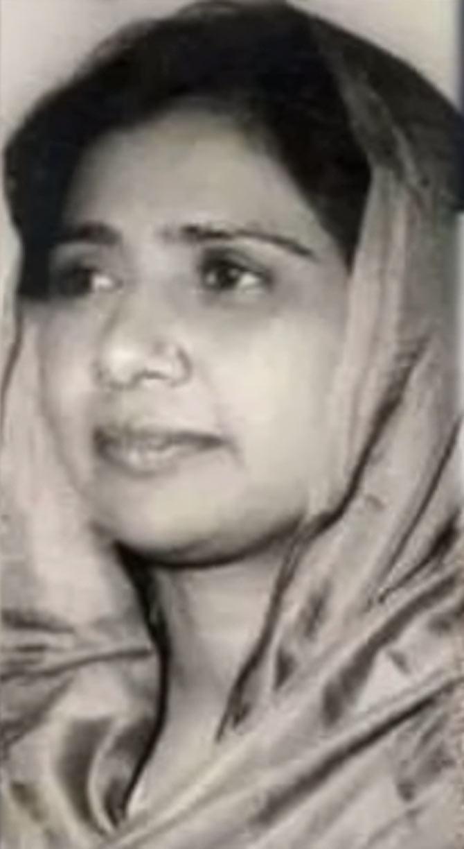 Mayawati was working as a teacher in Inderpuri JJ Colony, Delhi, and was studying for the Indian Administrative Services exams, when Scheduled Castes and Scheduled Tribes politician Kanshi Ram visited her family home in 1977 and her career path changed forever. Pic source/ YouTube