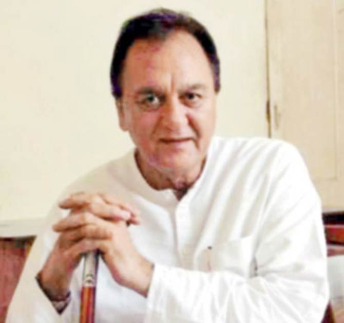 Sunil Dutt: One of the finest actors of all time Sunil Dutt aka Balraj Dutt plunged into politics with Indian National Congress. In 1984, he joined the Indian National Congress party and was elected to Parliament of India for five terms from the constituency of Mumbai North West. He was the Minister of Youth Affairs and Sports in the Manmohan Singh government (2004-2005). Sunil Dutt passed away in May 2005