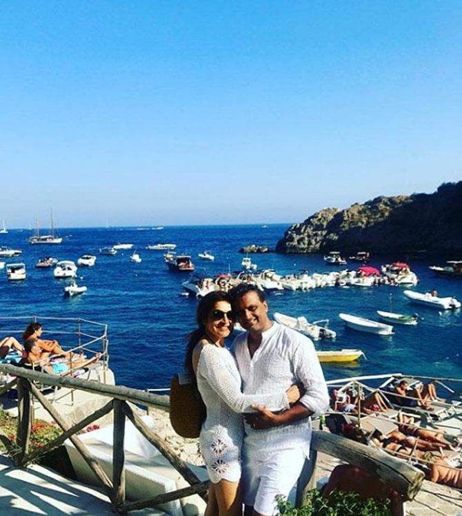 The fact that Queenie Singh and Rishi Sethia have time for exotic holidays despite their busy schedules is really admirable. Despite their busy schedules, Rishi and Queenie regularly take time off to head to various coasts and vacation spots around the world