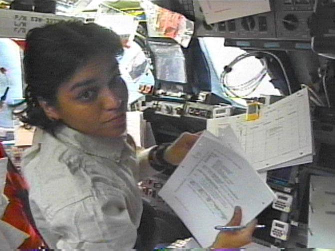 Chawla began working at NASA Ames Research Centre in 1988. Chawla flew to space for the first time in 1997 when she was chosen to be a mission specialist and primary robotic arm operator in the Space Shuttle Columbia. With this, she became the first Indian-born woman to fly in the space.